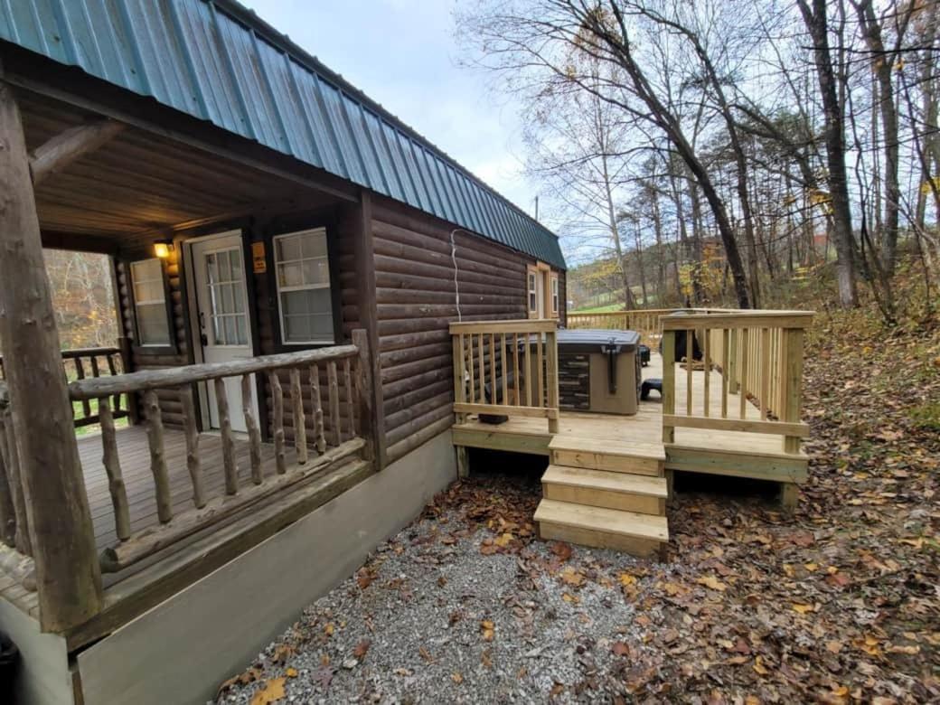 Acorn Cottage At Hocking Vacations โลแกน ภายนอก รูปภาพ